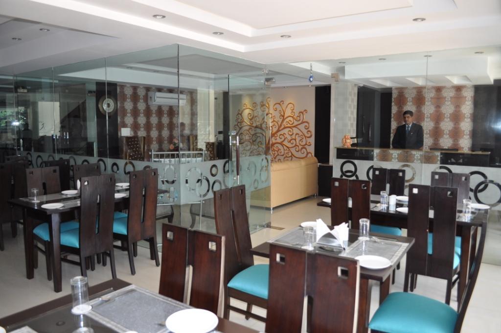 Hotel The Rio Haridwar Exterior photo